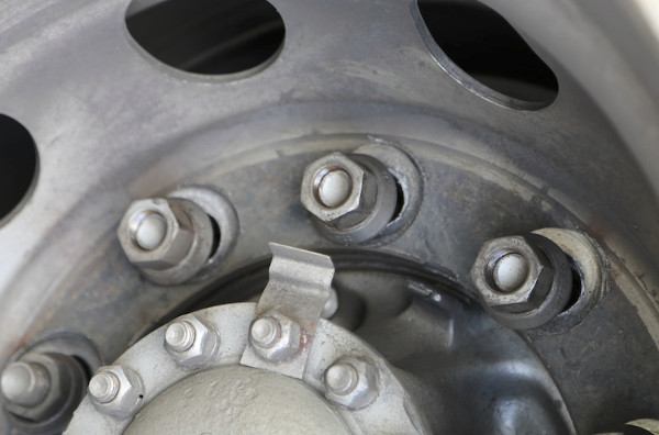 loose wheel nuts